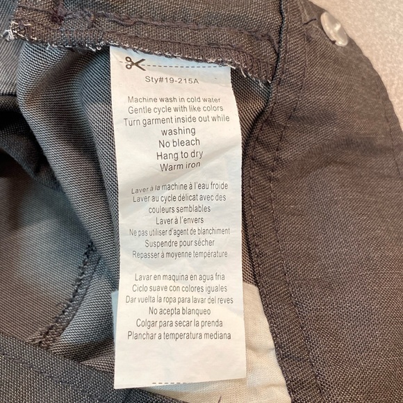 Streetwear Society - pleated grey shorts. Size 5 - Picture 6 of 12